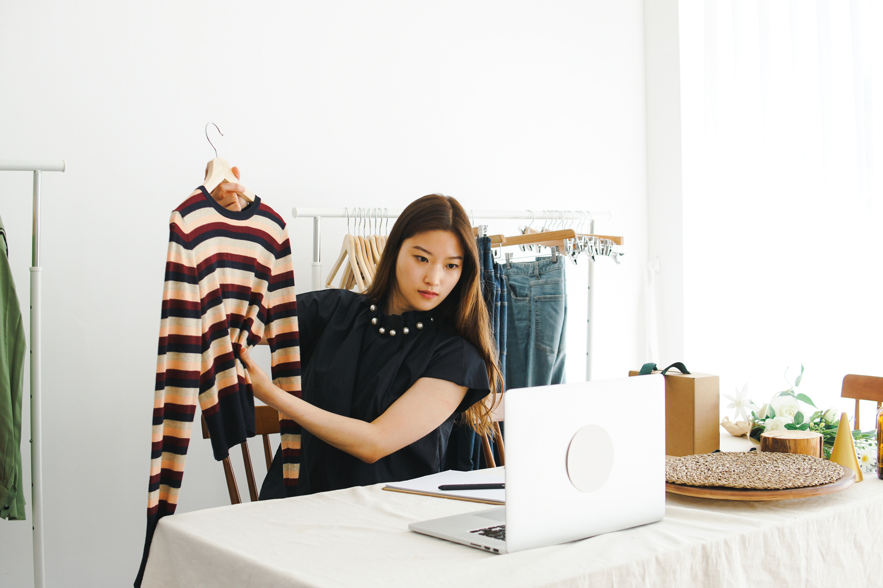 Woman Live Selling Preloved Clothes Online